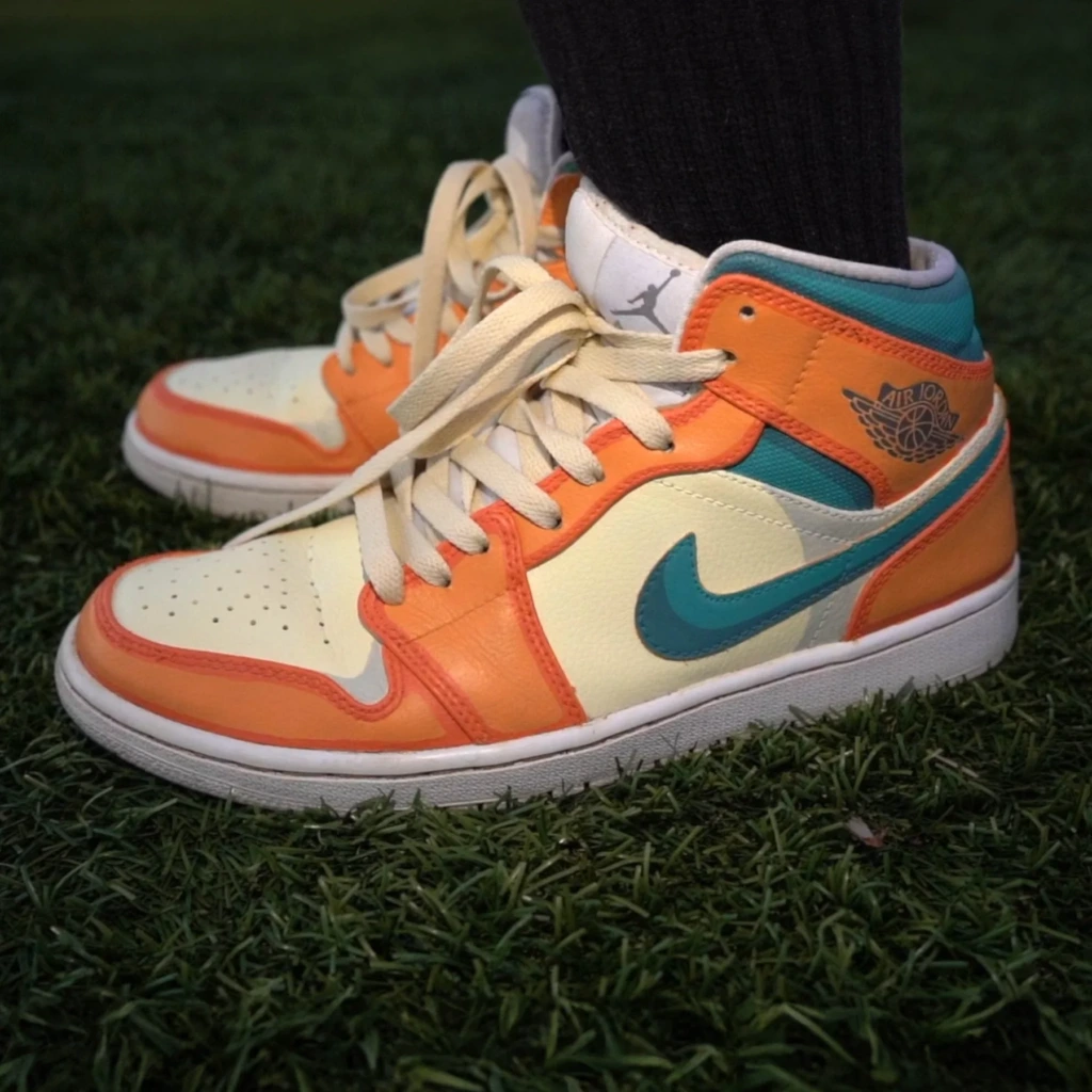 Custom butów AJ1 inspirowane Pokemonem Charizard